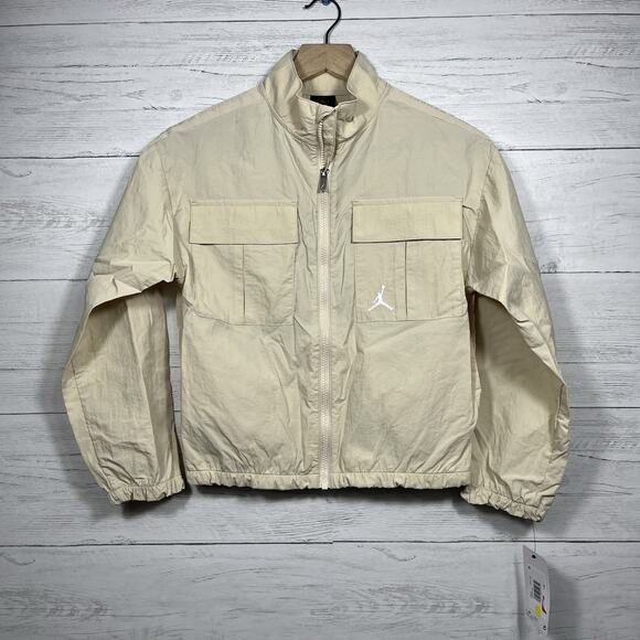 Air Jordan Girls beige lightweight jacket NEW size Large 12- 13 years - Picture 1 of 6